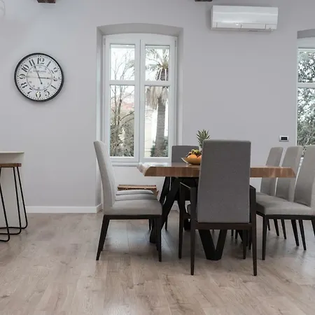 Lux No.6 * Задар